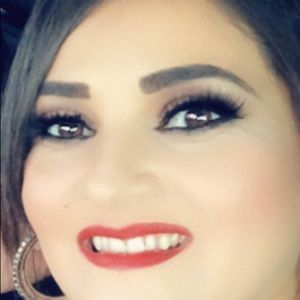 Meet your Posher, Rena